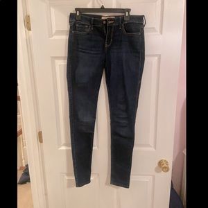 Hollister women’s dark blue skinny jeans